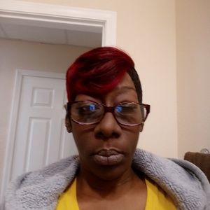 Meet your Posher, Ebonee